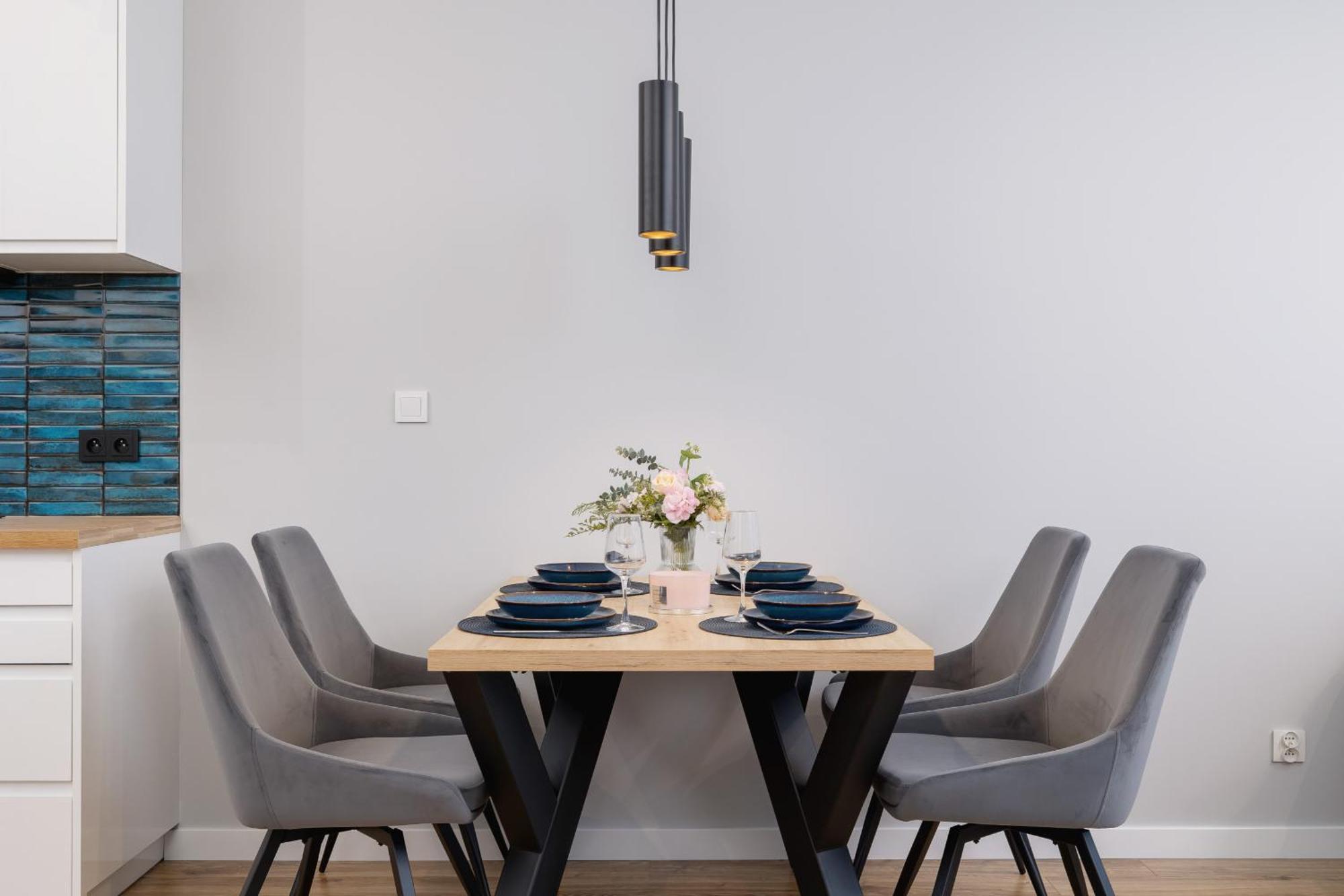 Apartment Kielkowskiego Modern & Comfy With Balcony Cracow By Renters