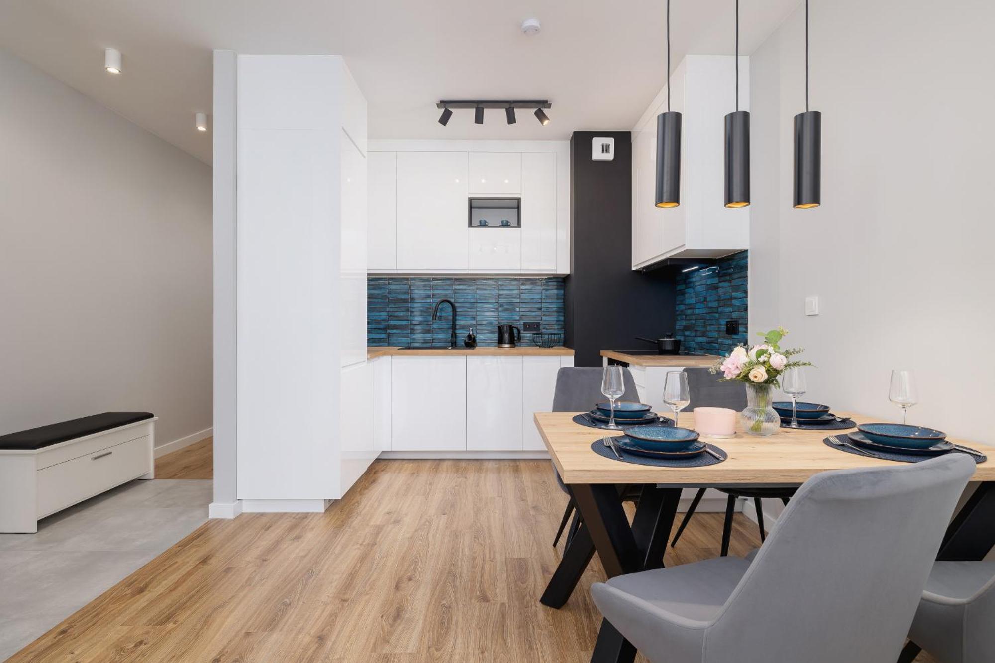 Kielkowskiego Modern & Comfy With Balcony Cracow By Renters *