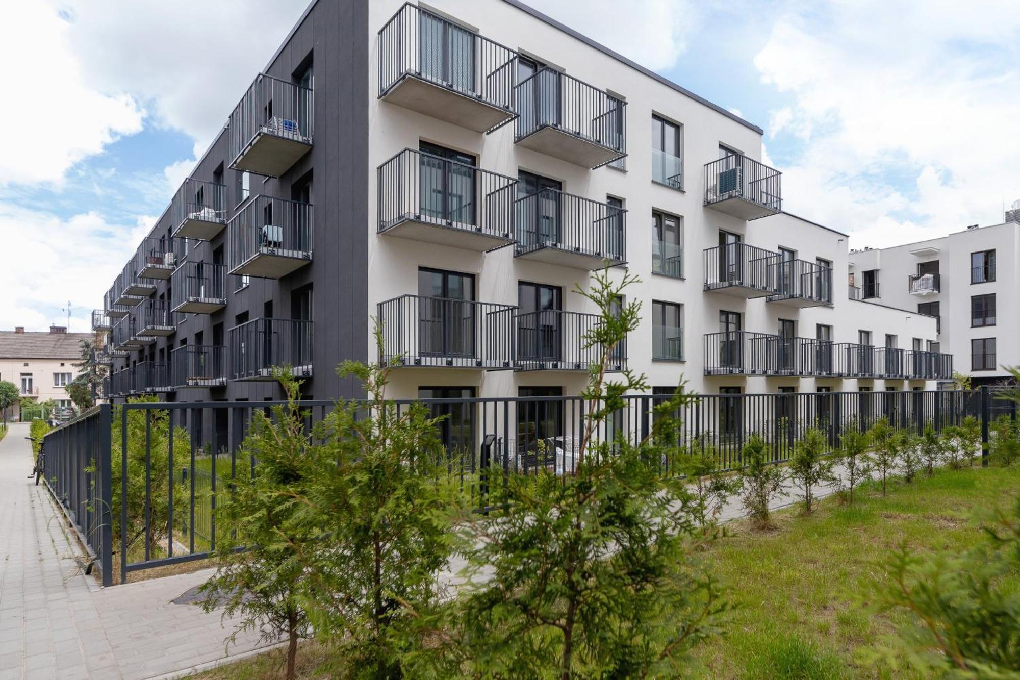 Kielkowskiego Modern & Comfy With Balcony Cracow By Renters