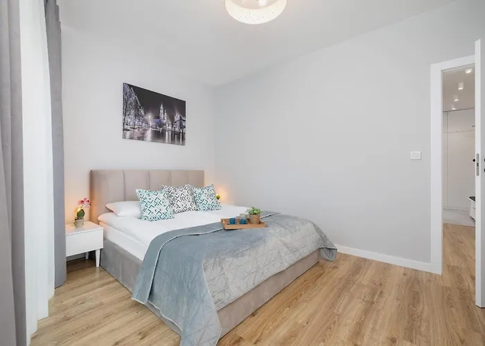 Kielkowskiego Modern & Comfy Apartment With Balcony Cracow By Noclegi Renters