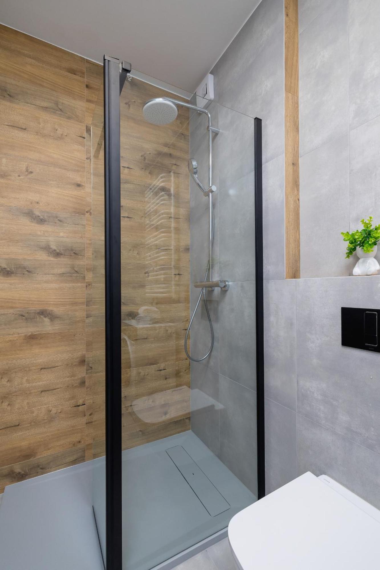 Kielkowskiego Modern & Comfy With Balcony Cracow By Renters Apartment Krakau