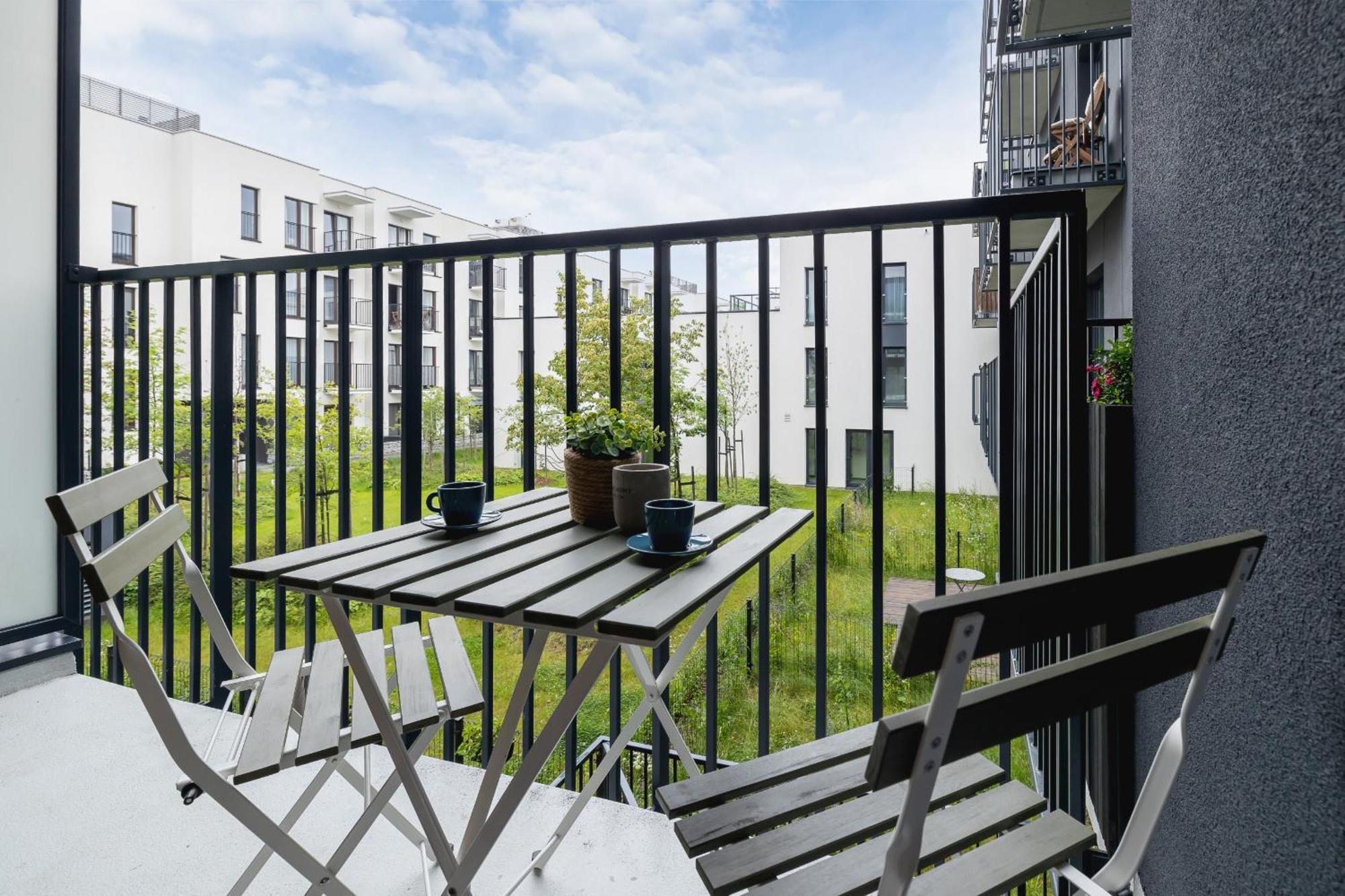 Apartment Kielkowskiego Modern & Comfy With Balcony Cracow By Renters